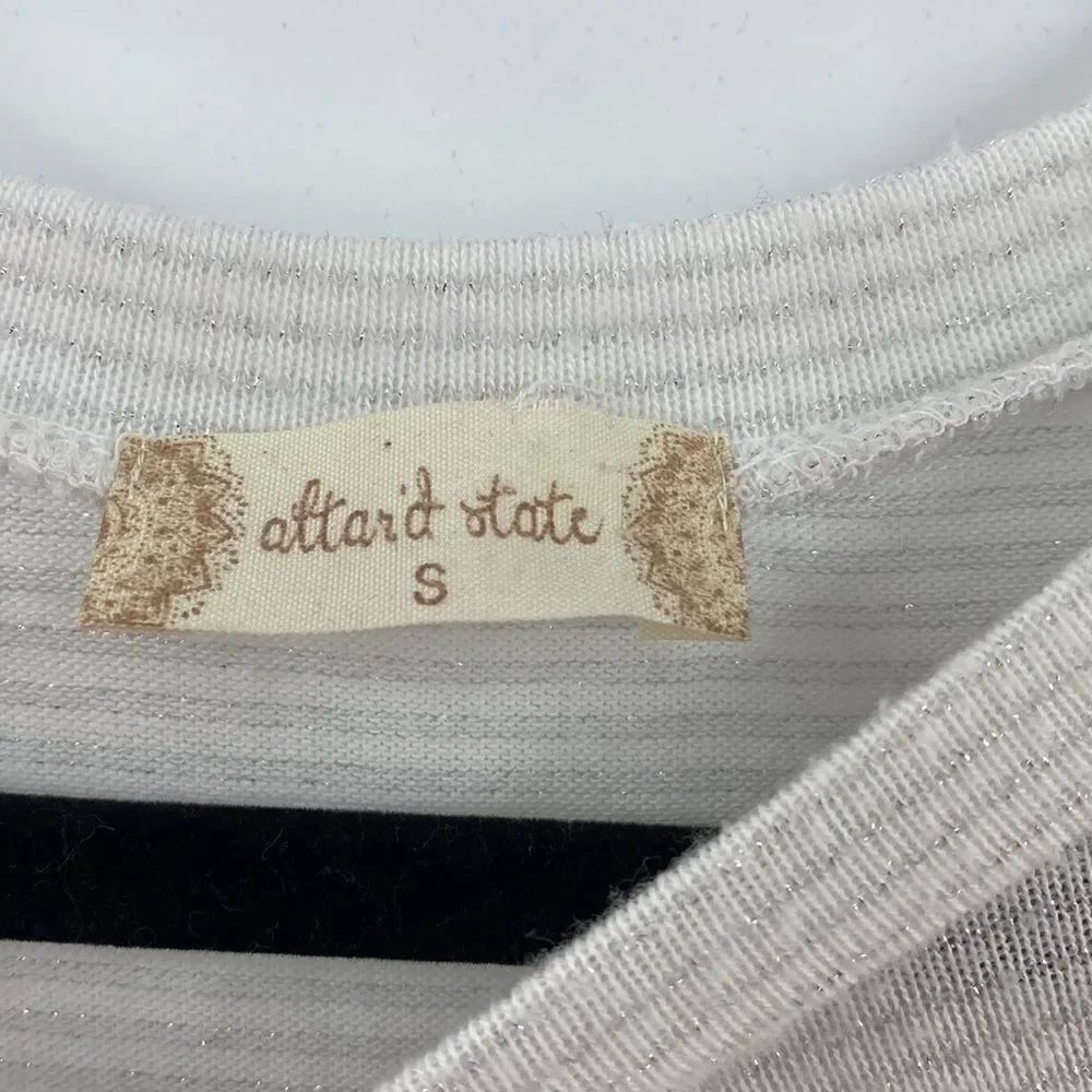 3For$20 Altard State Cream/Shimmer Silver Top size Small - Picture 3 of 5